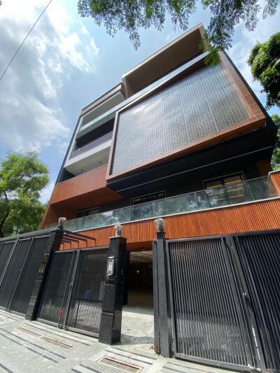 Luxury Floors by Sabharwal Associates - other